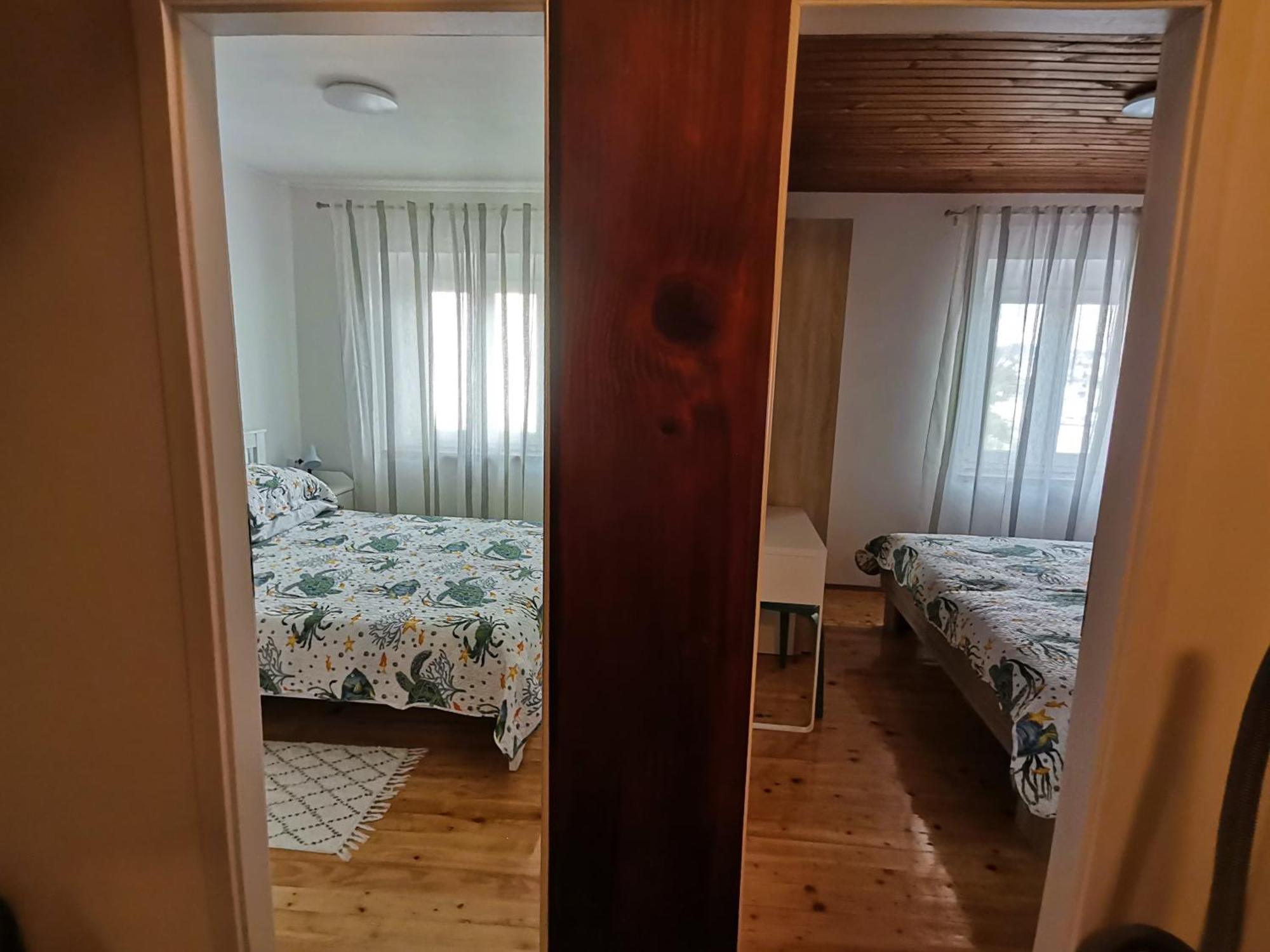Charming Traditional Townhouse - Holiday Home Kata Jezera Esterno foto